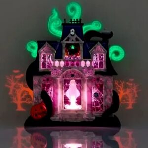 NWT Bath and Body Works Haunted Chateau Wallflower Plug-In Projector